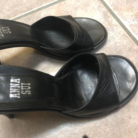 Anna Sui Sexy Black Leather Mules - Picture 1 of 4